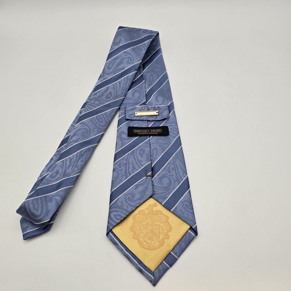 Donald J. Trump Signature Collection Tie 100% Silk Hand Made Blue